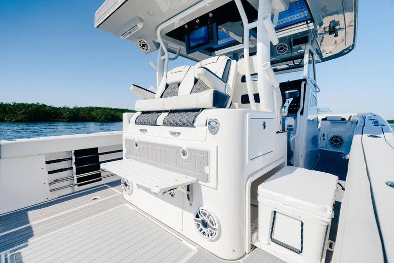 Bad Romance V Yacht Photos Pics 