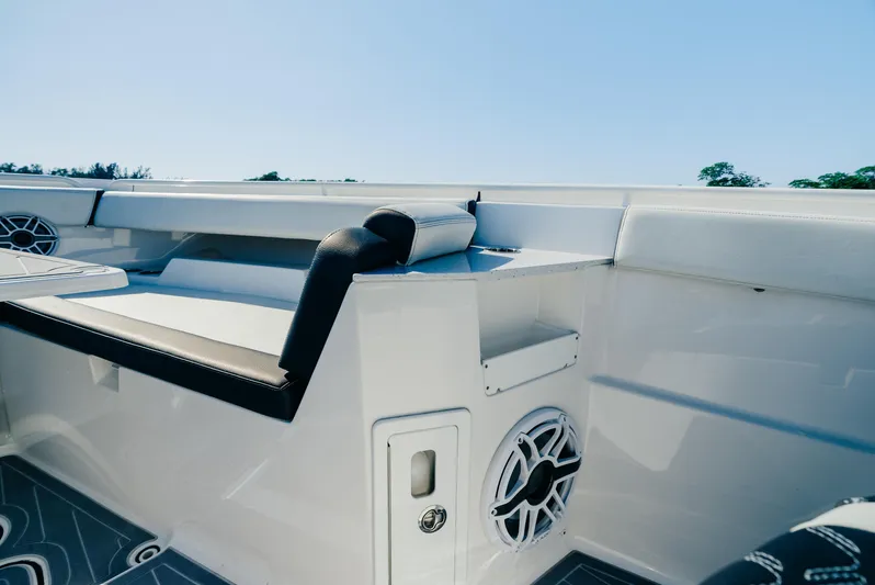 Bad Romance V Yacht Photos Pics 