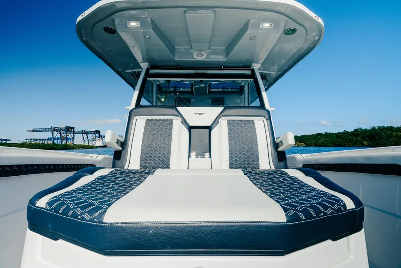 Bad Romance V Yacht Photos Pics 