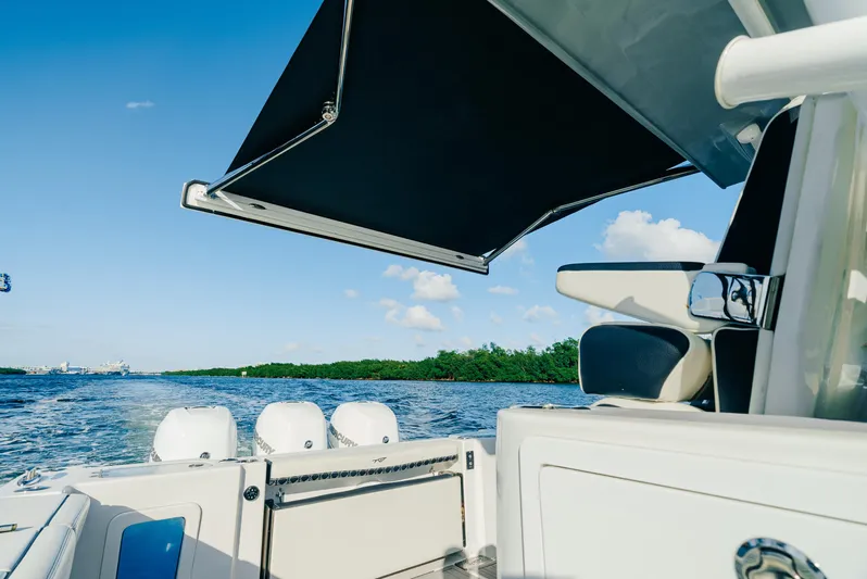 Bad Romance V Yacht Photos Pics 