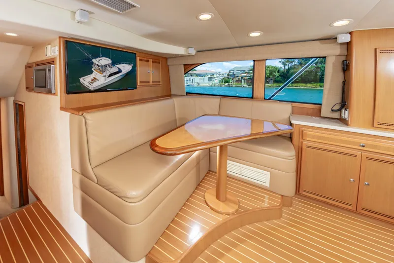 Fly'n Fish Yacht Photos Pics 