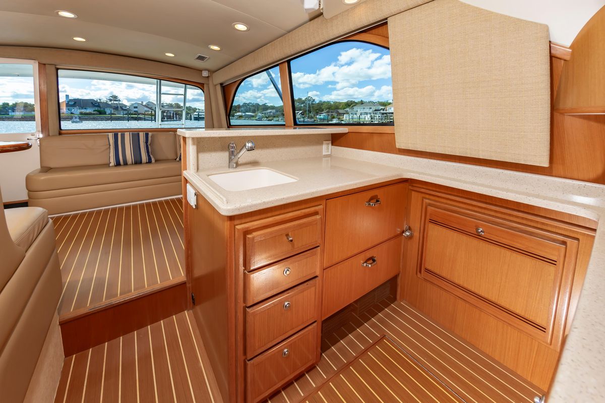 2008 Cabo 43 