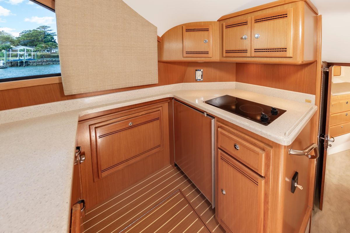 2008 Cabo 43 