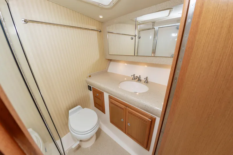 Fly'n Fish Yacht Photos Pics 