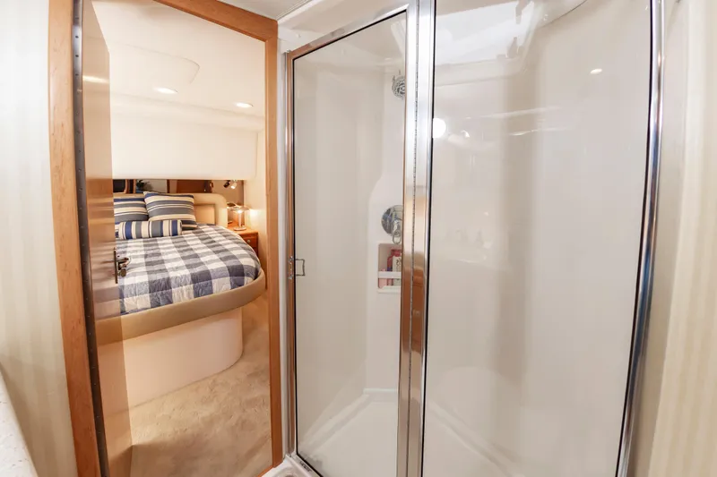 Fly'n Fish Yacht Photos Pics 