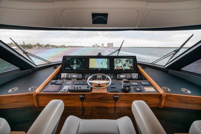 Yacht
