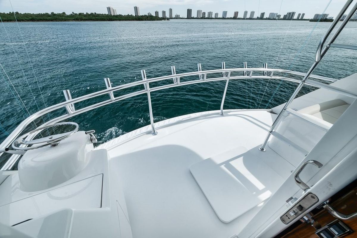 2024 Viking 72 