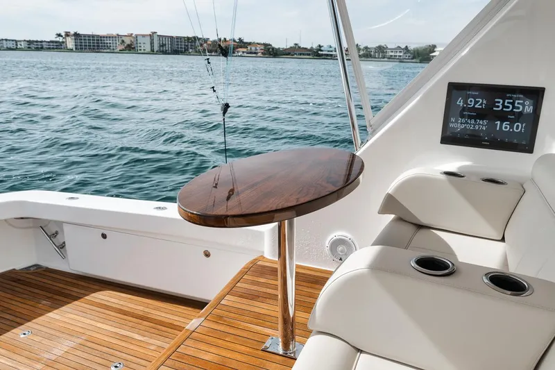 Chelsea Yacht Photos Pics Viking 72 Skybridge Chelsea - Cockpit