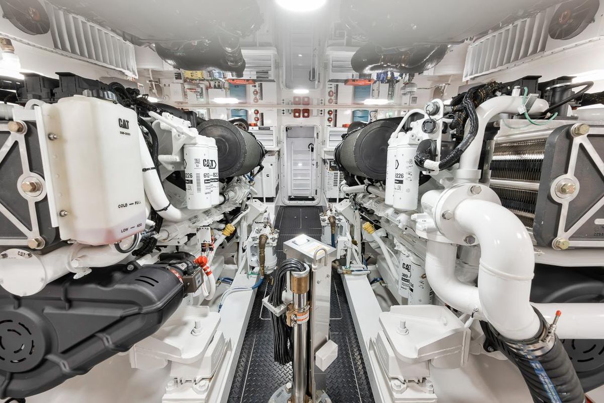 2024 Viking 72 