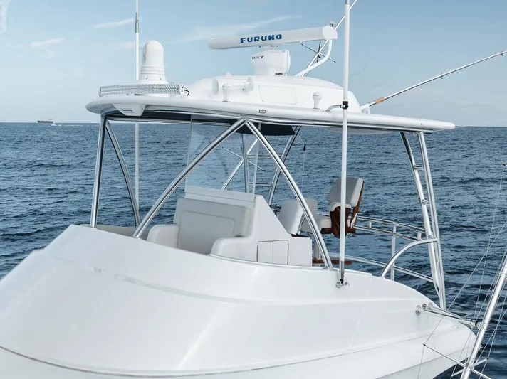 Chelsea Yacht Photos Pics Viking 72 Skybridge Chelsea - Skybridge