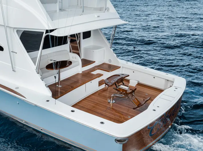 Chelsea Yacht Photos Pics Viking 72 Skybridge Chelsea - Cockpit