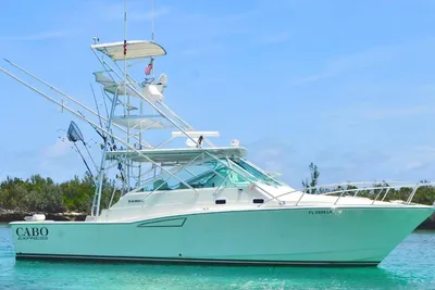2002 Cabo 35 Express