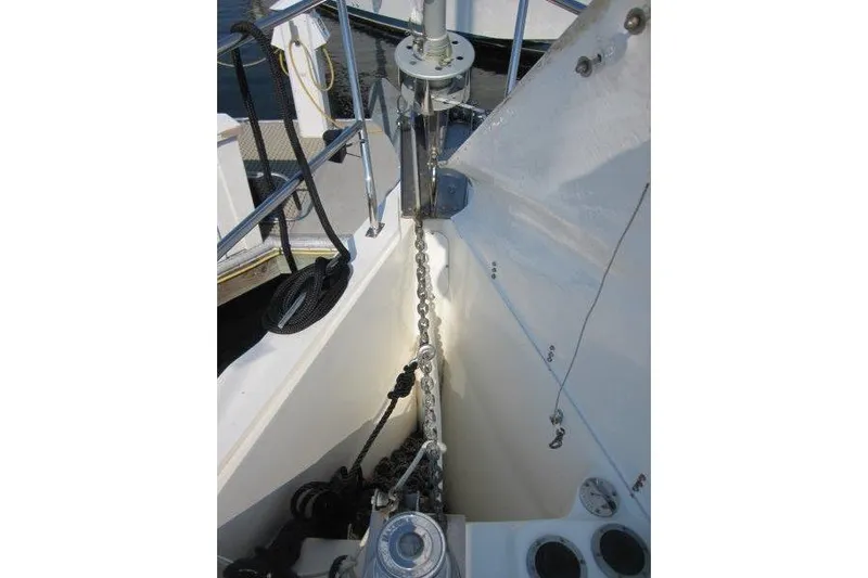 Sassy Cat Yacht Photos Pics Anchor chain and deck of 2004 Catalina 350 MkII sailboat.