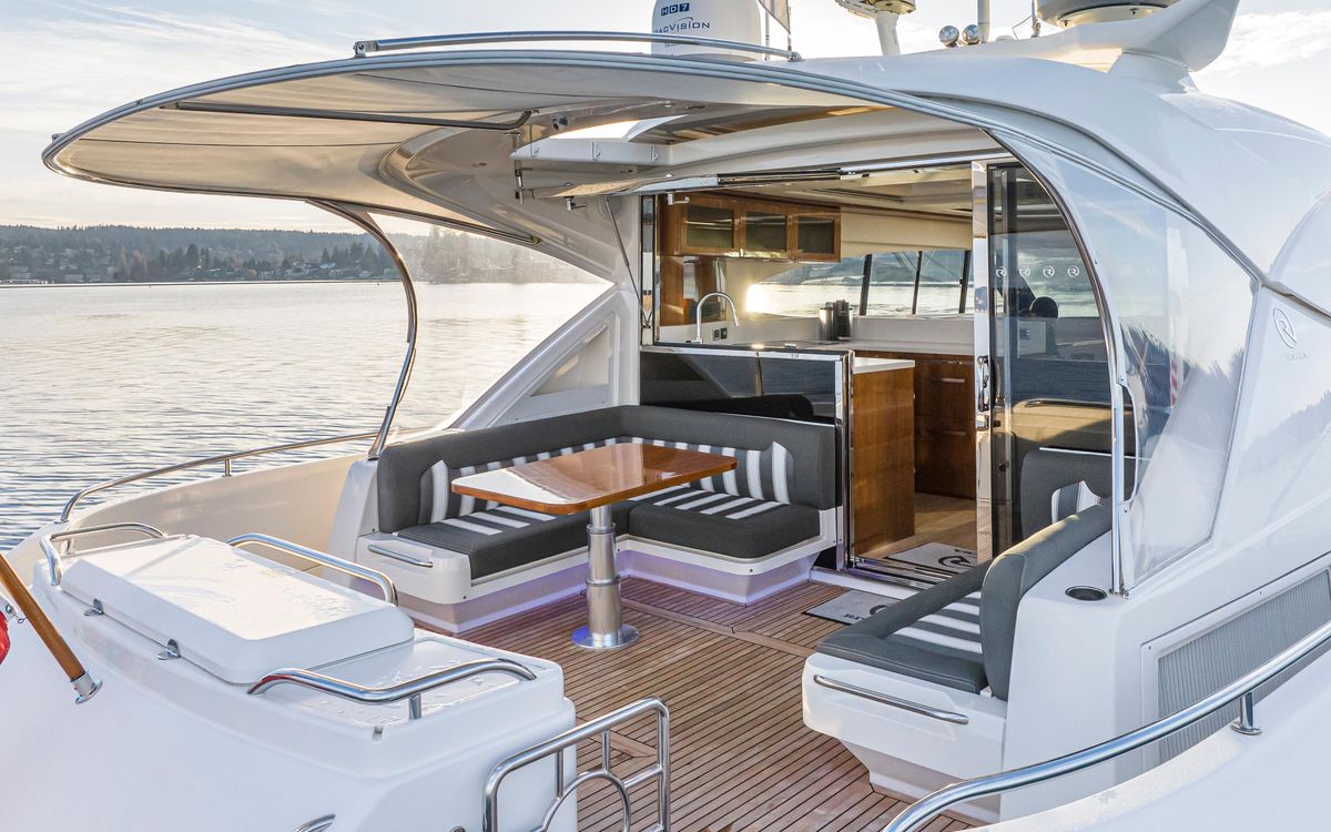2017 Riviera 60 