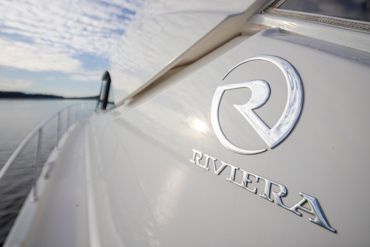 2017 Riviera 60 