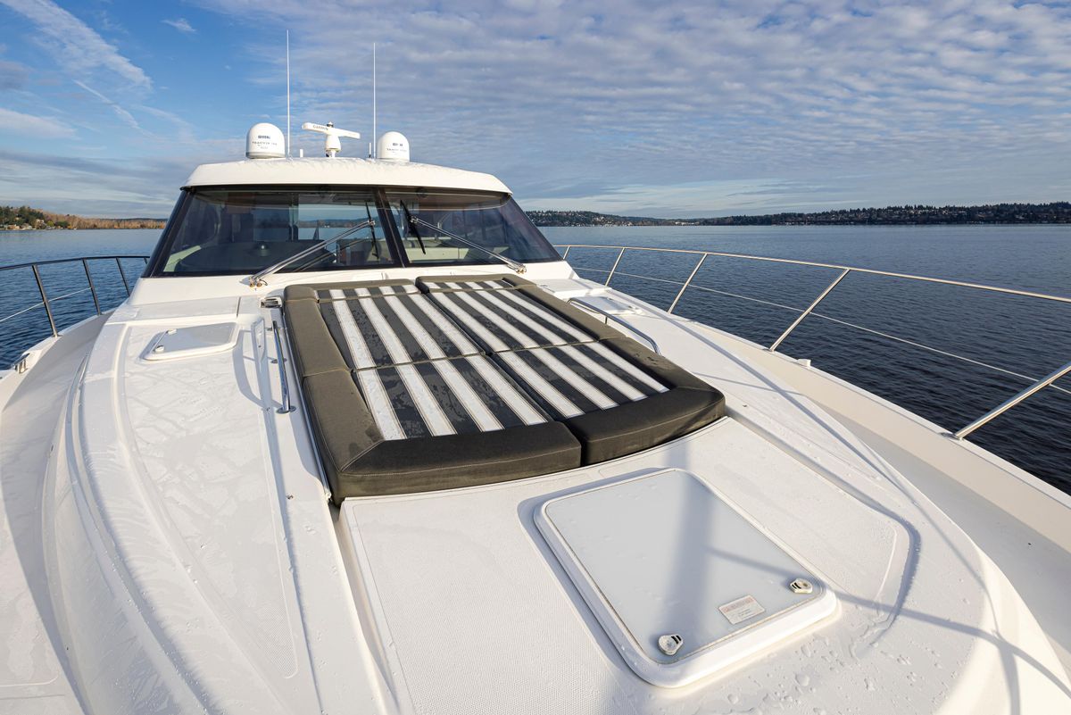 2017 Riviera 60 