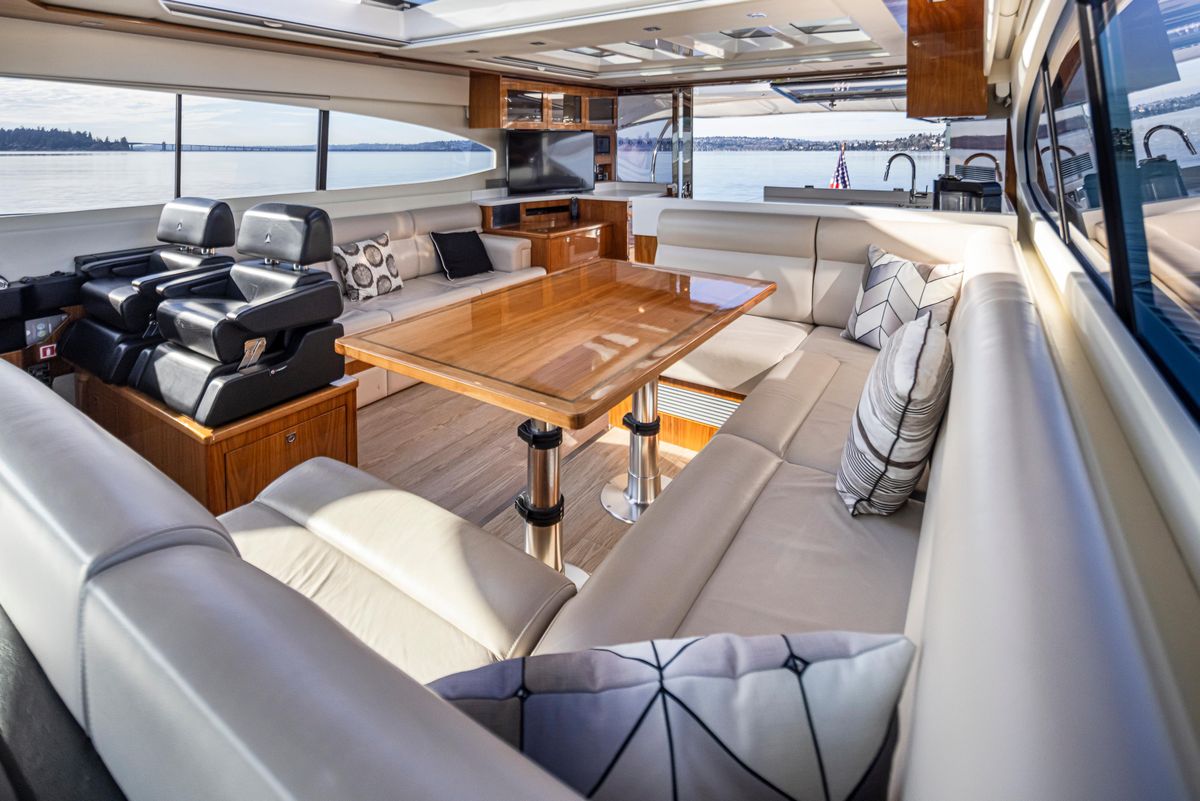 2017 Riviera 60 