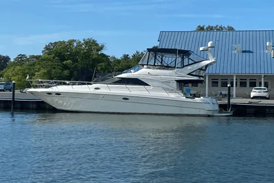Sea Ray 400 Sedanbridge