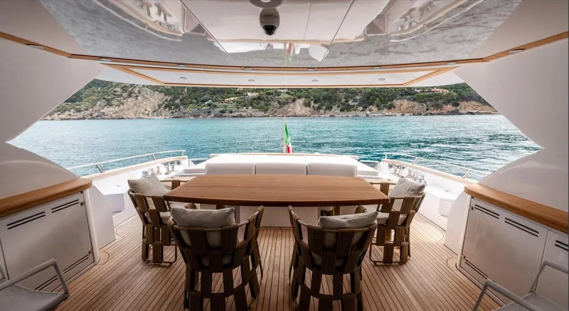  Yacht Photos Pics Screenshot 2025-01-20 alle 11.20.44.png