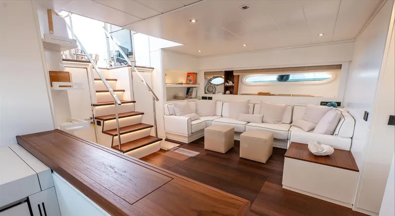  Yacht Photos Pics Screenshot 2025-01-20 alle 11.21.09.png