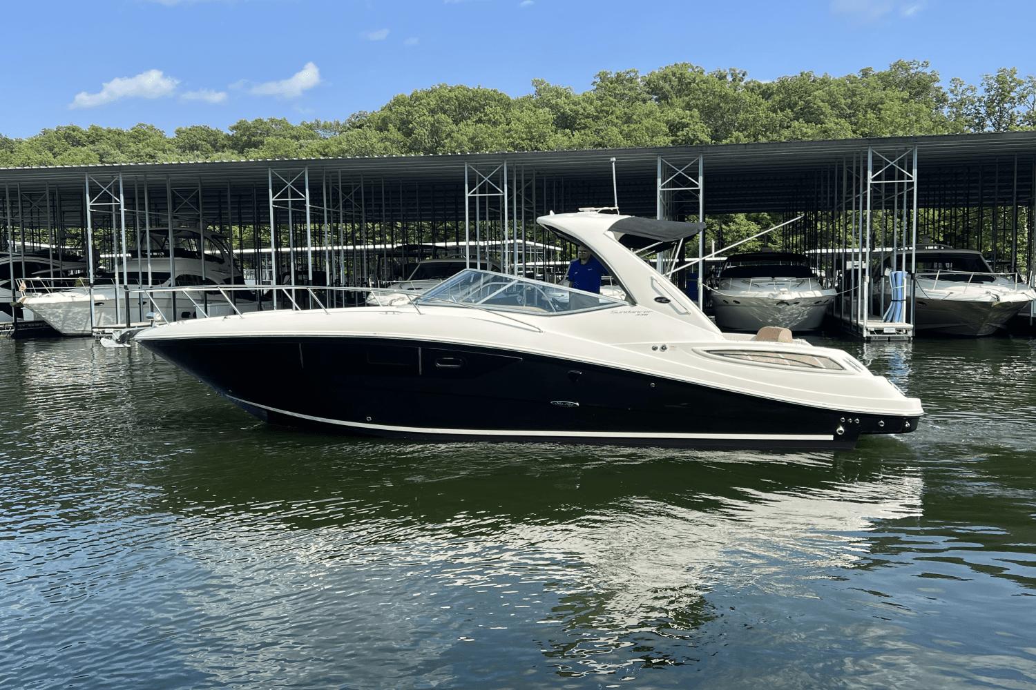 2016 Sea Ray 330 Sundancer Sports Cruiser for sale - YachtWorld