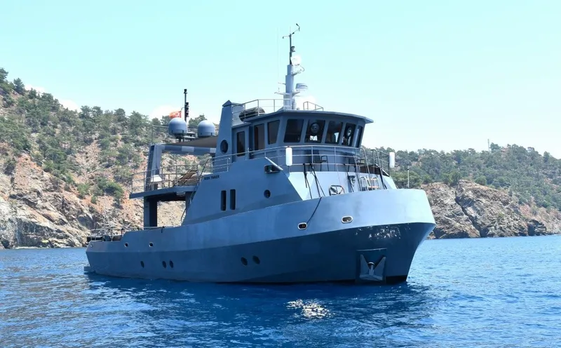 Risk Taker Yacht Photos Pics 