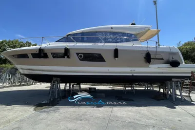 2011 Custom Prestige 500 S