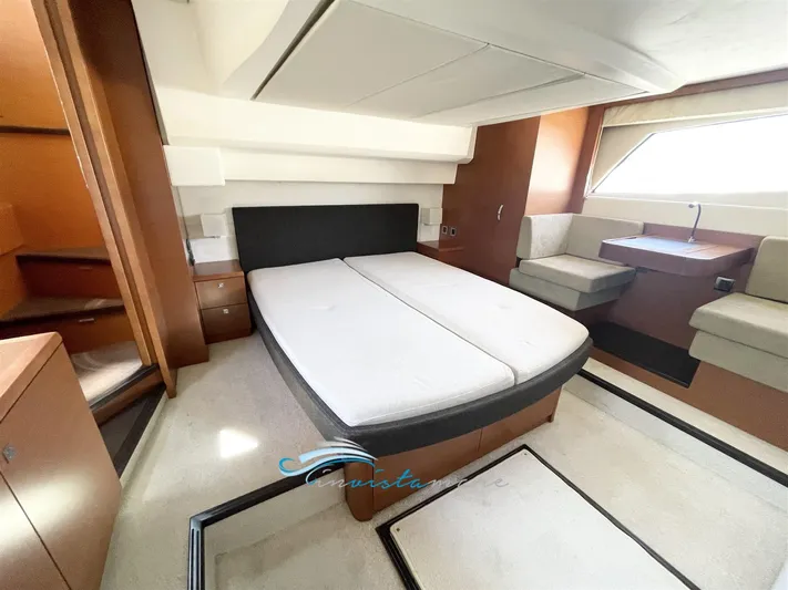  Yacht Photos Pics Prestige 500 camera matr.