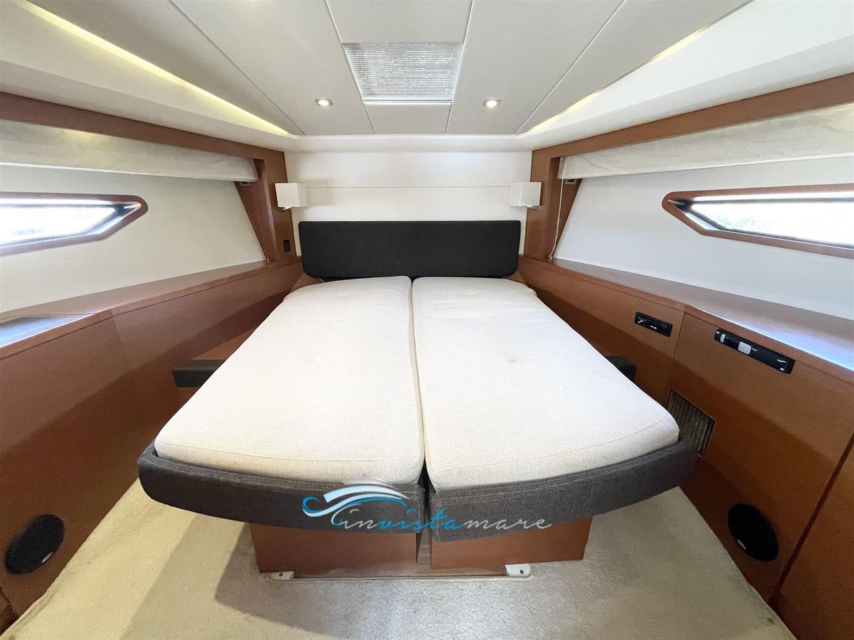 2011 Prestige 48 