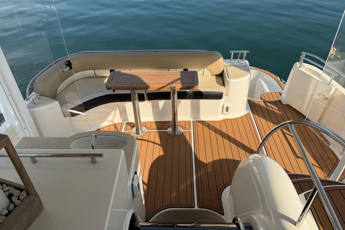 2004 Meridian 47 