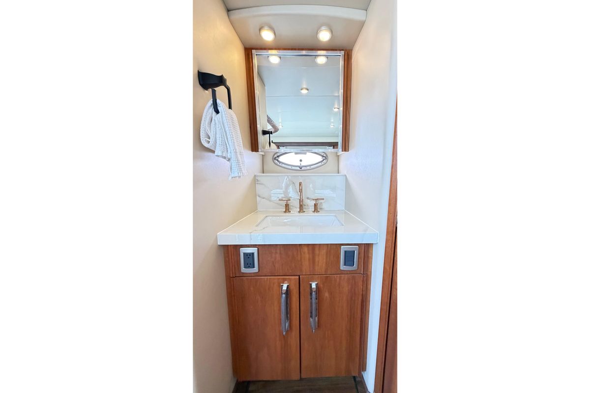2004 Meridian 47 