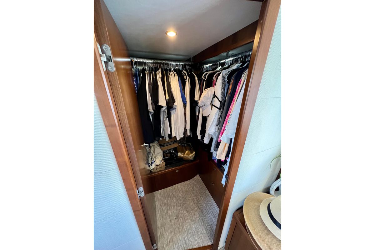2010 Princess 78 