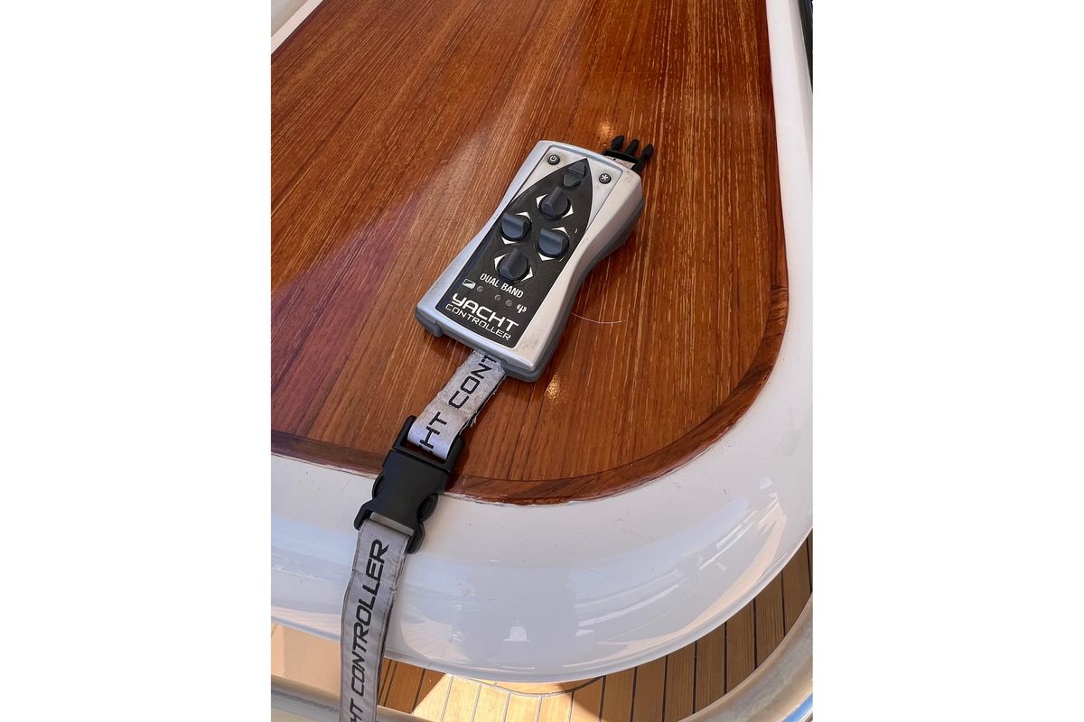 2010 Princess 78 