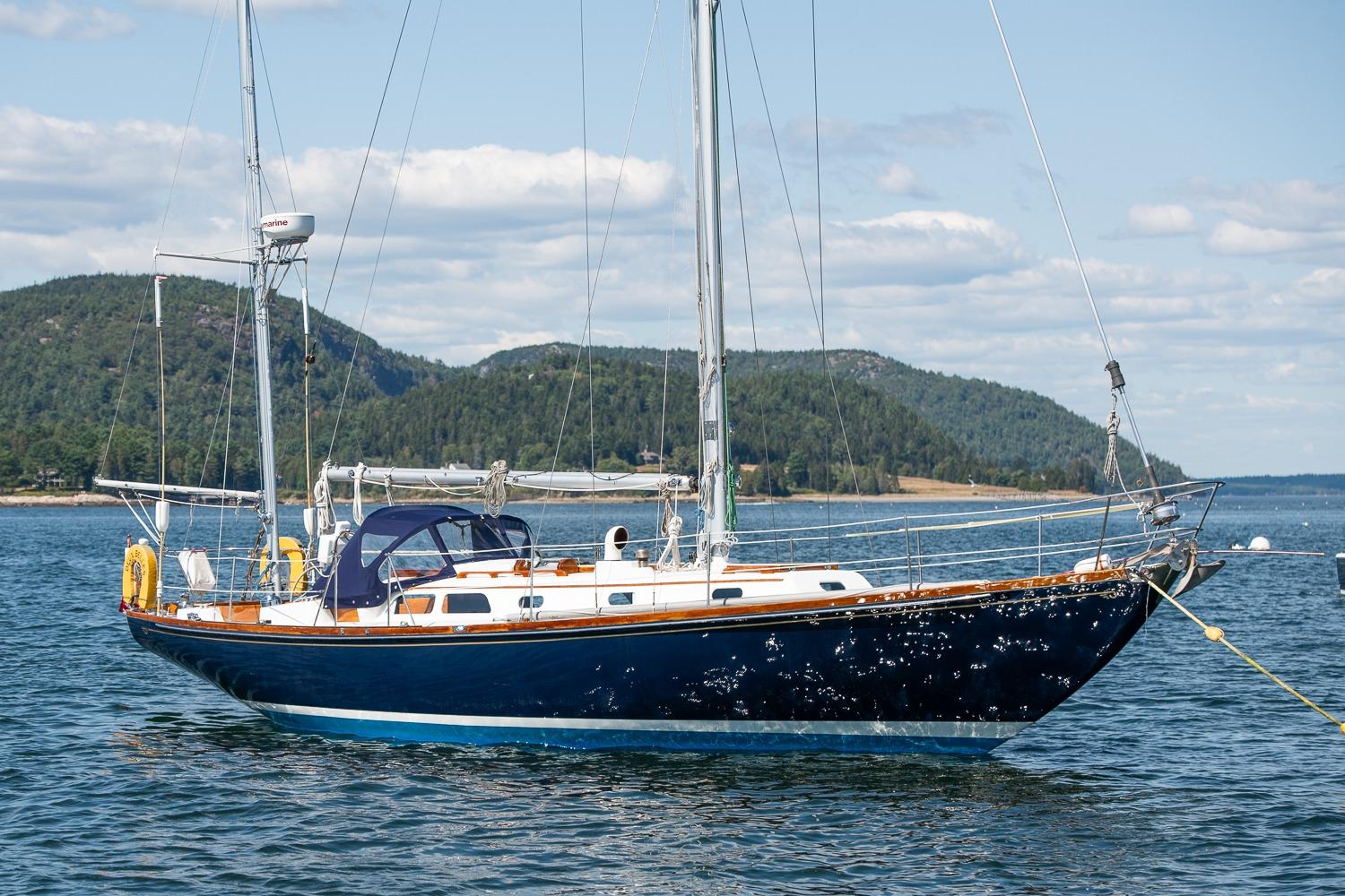 Hinckley Bermuda 40 Custom Yawl