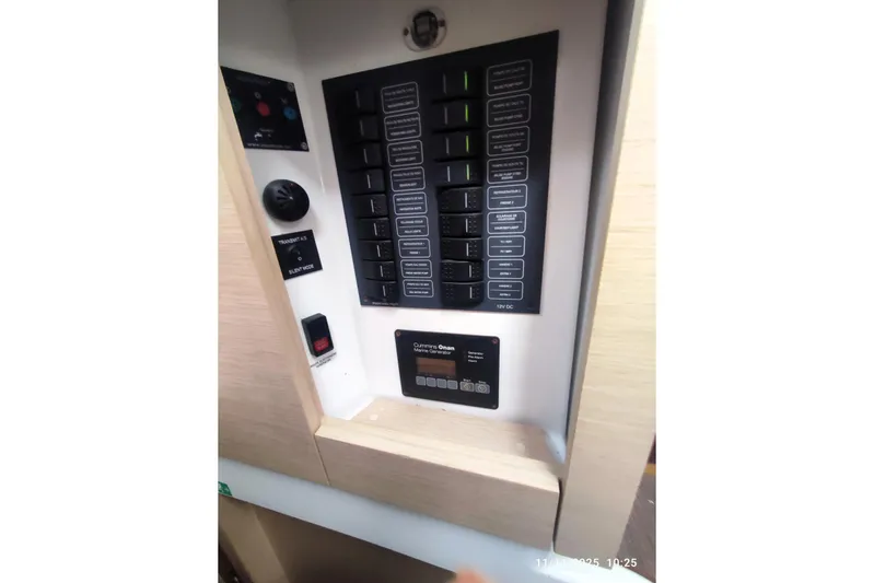 Katla Yacht Photos Pics Katla - Electrical panel