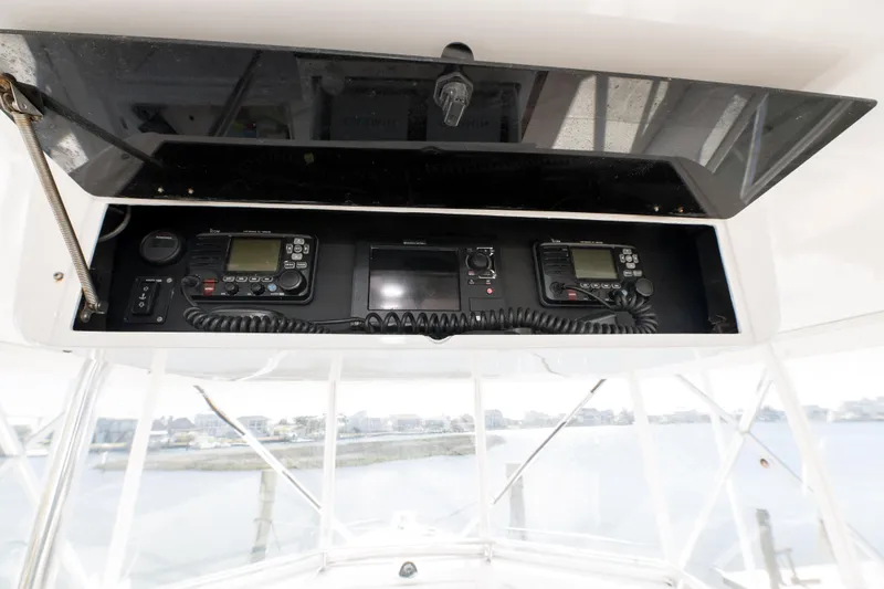 Top Shelf Yacht Photos Pics 