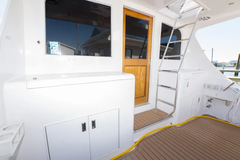 Top Shelf Yacht Photos Pics 