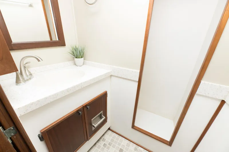 Top Shelf Yacht Photos Pics 