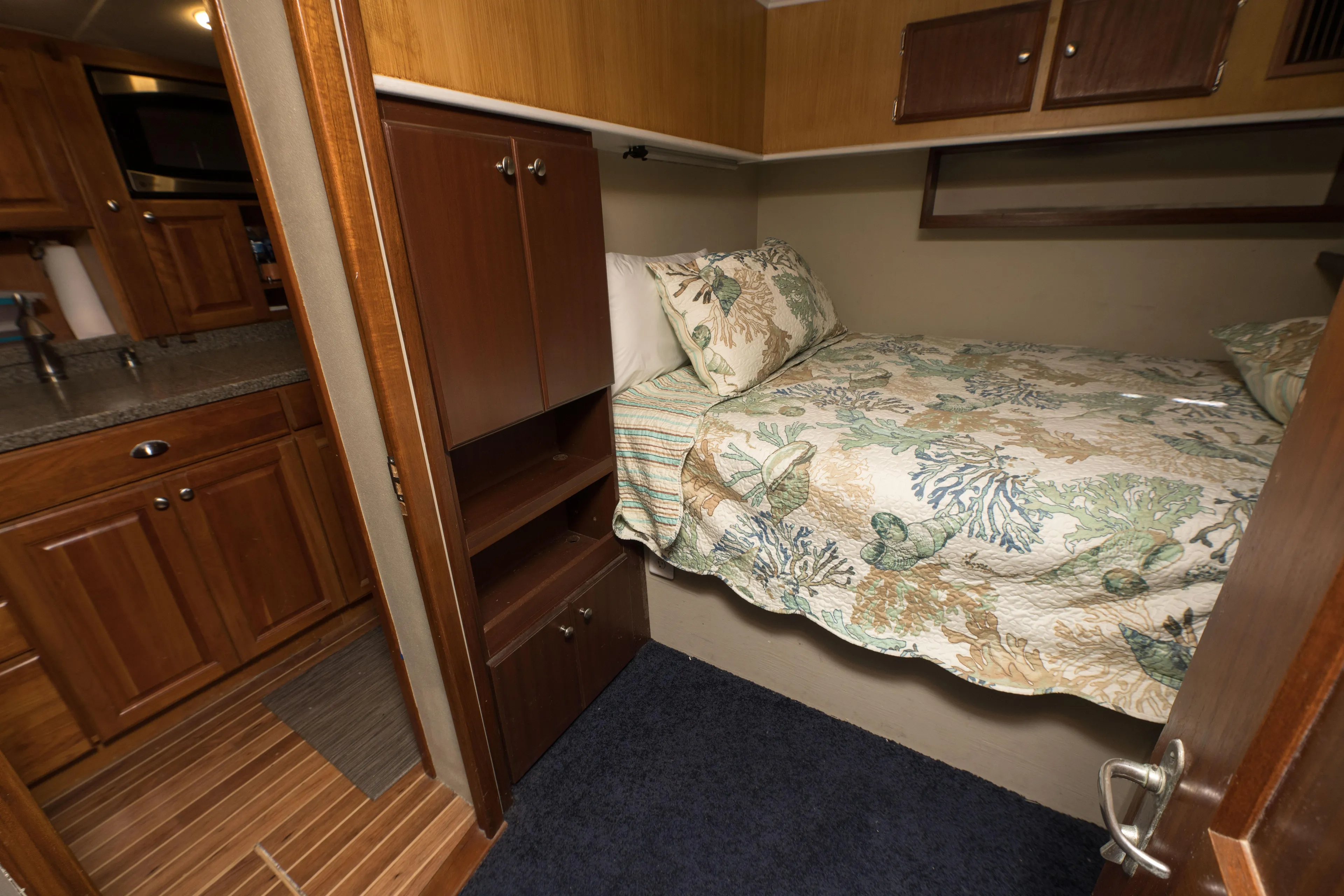 Top Shelf Yacht Photos Pics 