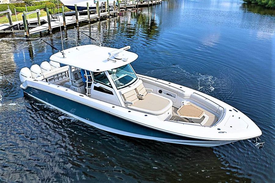 2021 Boston Whaler 380 Outrage