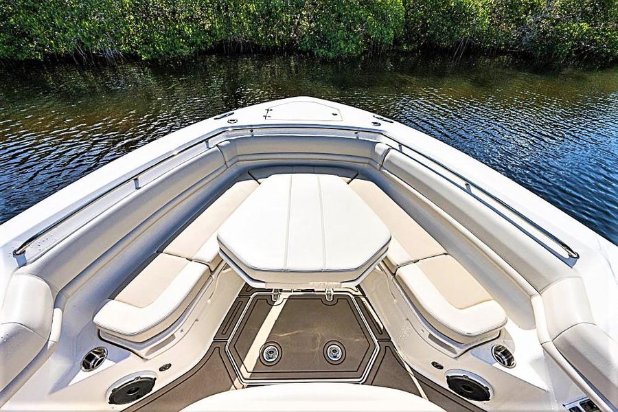 2021 Boston Whaler 380 Outrage