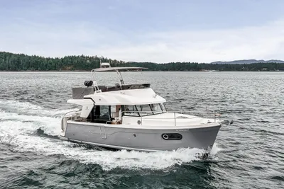 Beneteau Swift Trawler 35