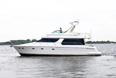 Carver 530 Voyager Pilothouse