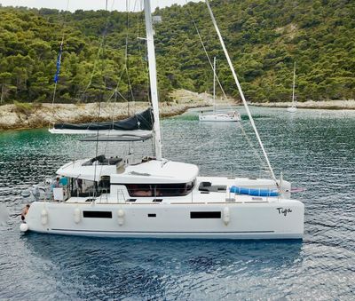 Yacht