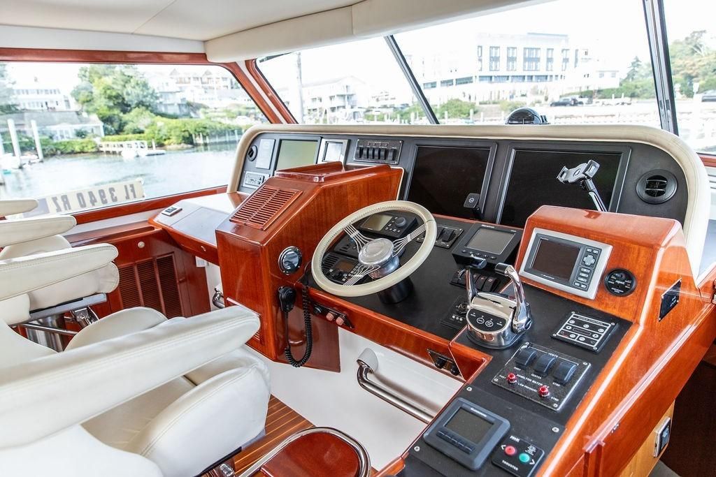 2008 Huckins 60 