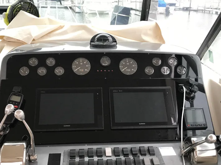 Ziggy Yacht Photos Pics 