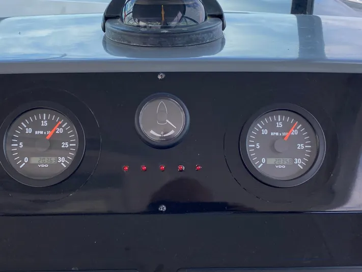 Ziggy Yacht Photos Pics 