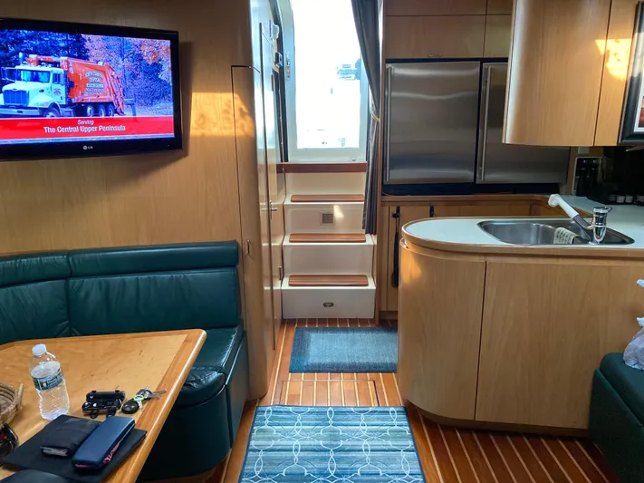 Ziggy Yacht Photos Pics 