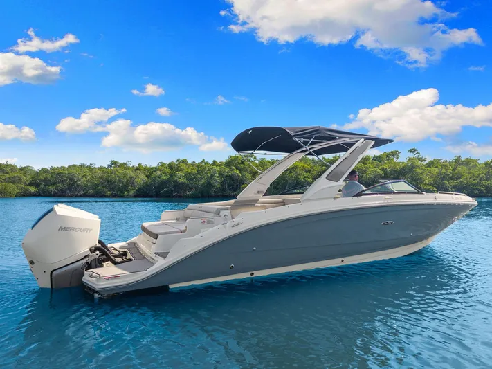  Yacht Photos Pics 2021 Sea Ray SDX 290 Outboard on calm water.