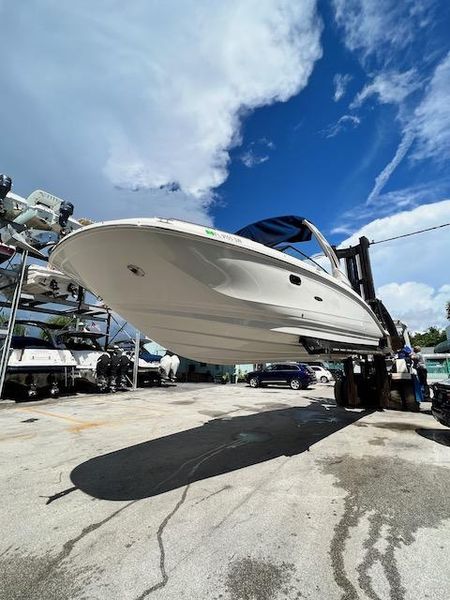 2021 Sea Ray 290 SDX